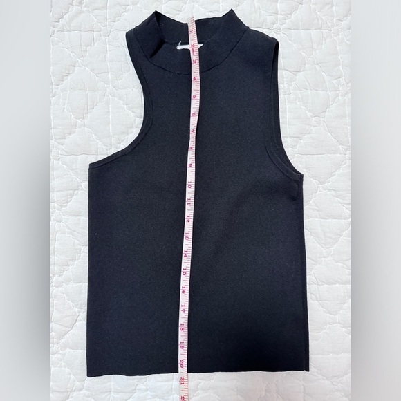 Mango Shoulder cut out Top in Size xs - Picture 8 of 8